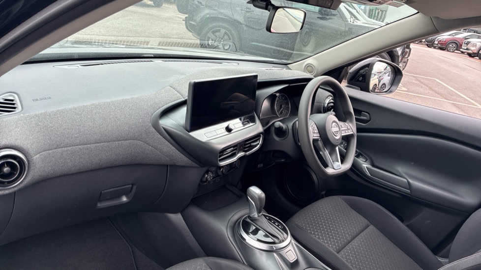 Nissan Juke 1.0 DiG-T Acenta Premium 5dr DCT Petrol Hatchback - Image 9