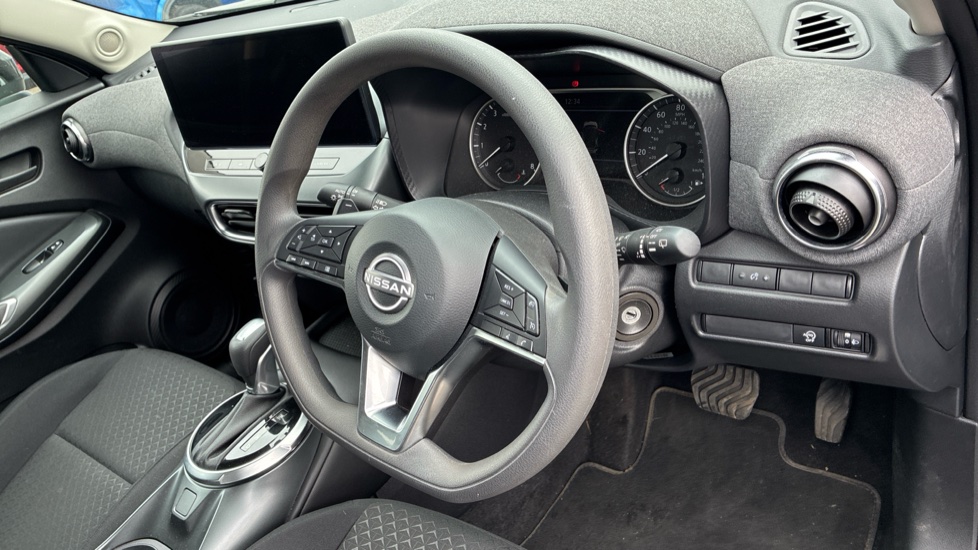 Nissan Juke 1.0 DiG-T Acenta Premium 5dr DCT Petrol Hatchback - Image 11