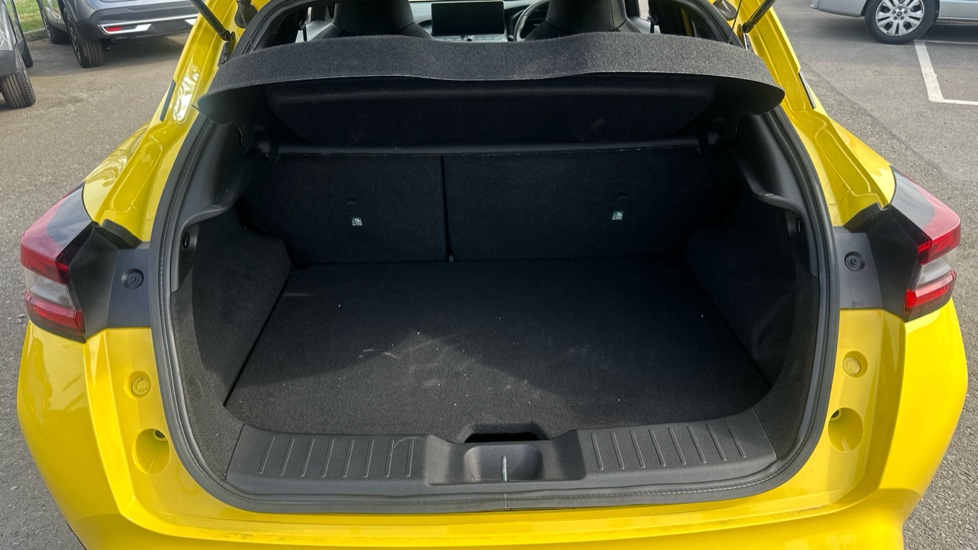Nissan Juke 1.6 Hybrid N-Connecta 5dr Auto Hybrid Hatchback - Image 4
