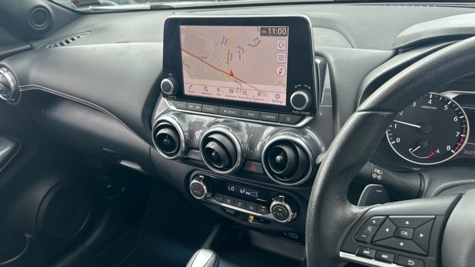 Nissan Juke 1.0 DiG-T 114 N-Connecta 5dr DCT Petrol Hatchback - Image 14