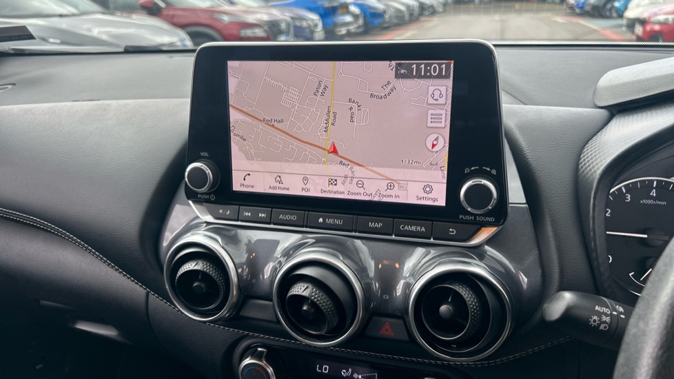 Nissan Juke 1.0 DiG-T 114 N-Connecta 5dr DCT Petrol Hatchback - Image 25