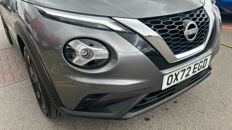 Nissan Juke 1.0 DiG-T 114 N-Connecta 5dr DCT Petrol Hatchback - Image 29