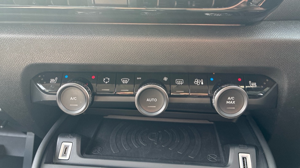 Citroen C4 1.5 BlueHDi [130] Shine Plus 5dr Auto Diesel Hatchback - Image 23