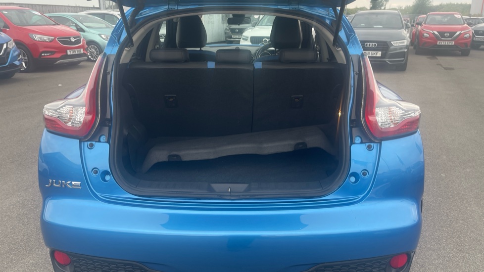 Nissan Juke 1.6 [112] Bose Personal Edition 5dr Petrol Hatchback - Image 4