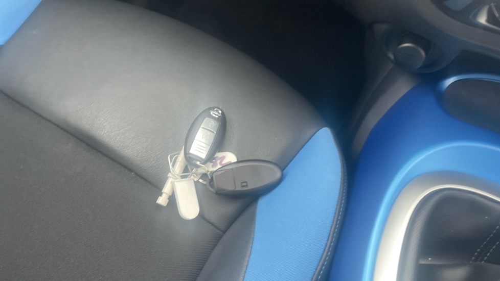 Nissan Juke 1.6 [112] Bose Personal Edition 5dr Petrol Hatchback - Image 20