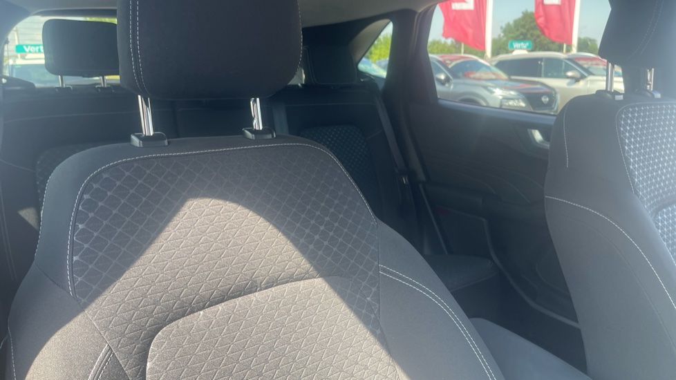Ford Kuga 1.5 EcoBoost Titanium 5dr Petrol Estate - Image 15