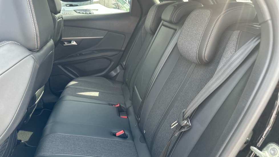 Peugeot 3008 1.6 PureTech 180 GT Line 5dr EAT8 Petrol Estate - Image 16