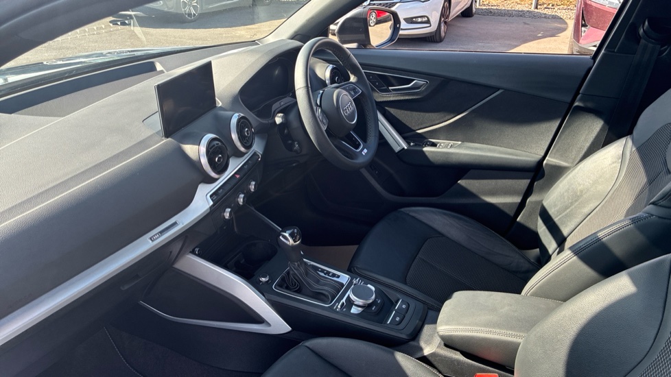 Audi Q2 35 TFSI S Line 5dr S Tronic Petrol Estate - Image 9