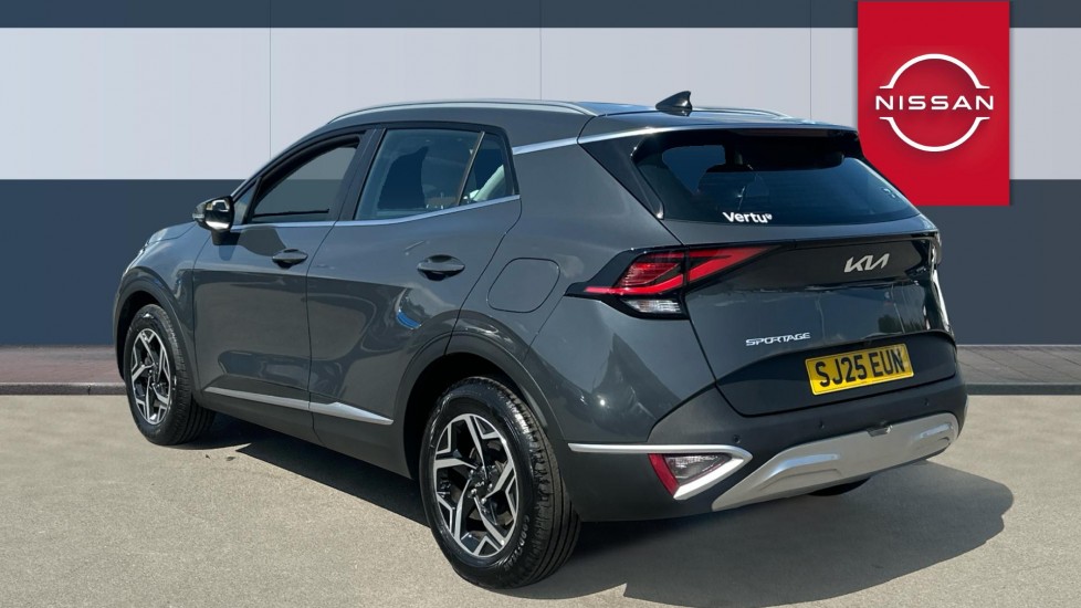 Kia Sportage 1.6T GDi 157 48V ISG 2 5dr Petrol Estate - Image 2