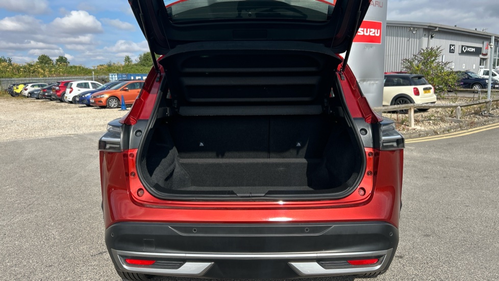 Nissan Qashqai 1.3 DiG-T MH Acenta Premium 5dr Petrol Hatchback - Image 4