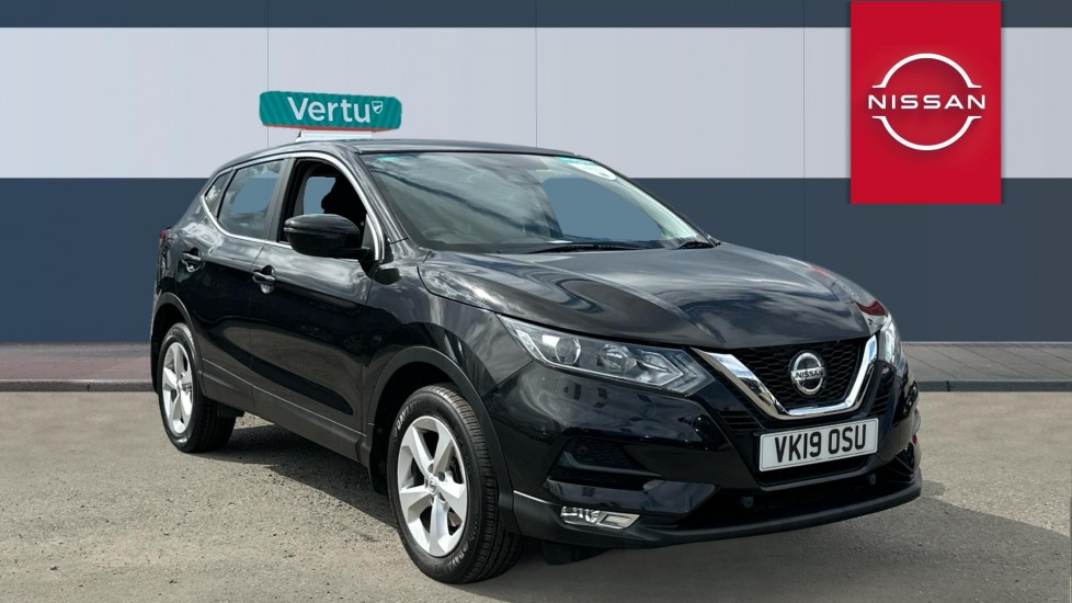 Nissan Qashqai 1.3 DiG-T Acenta Premium 5dr Petrol Hatchback - Image 1