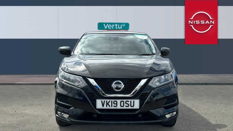 Nissan Qashqai 1.3 DiG-T Acenta Premium 5dr Petrol Hatchback - Image 3