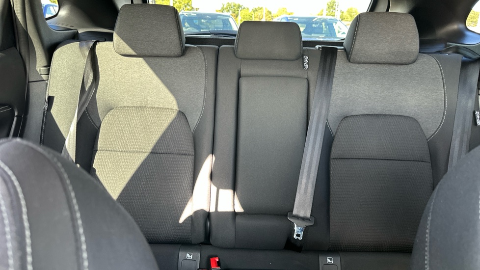 Nissan Qashqai 1.3 DiG-T MH N-Connecta 5dr Petrol Hatchback - Image 15