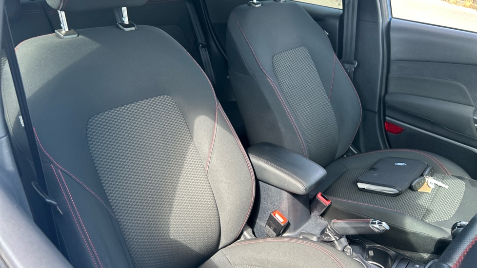 Ford Fiesta 1.0 EcoBoost Hybrid mHEV 125 ST-Line Edition 5dr Petrol Hatchback - Image 27