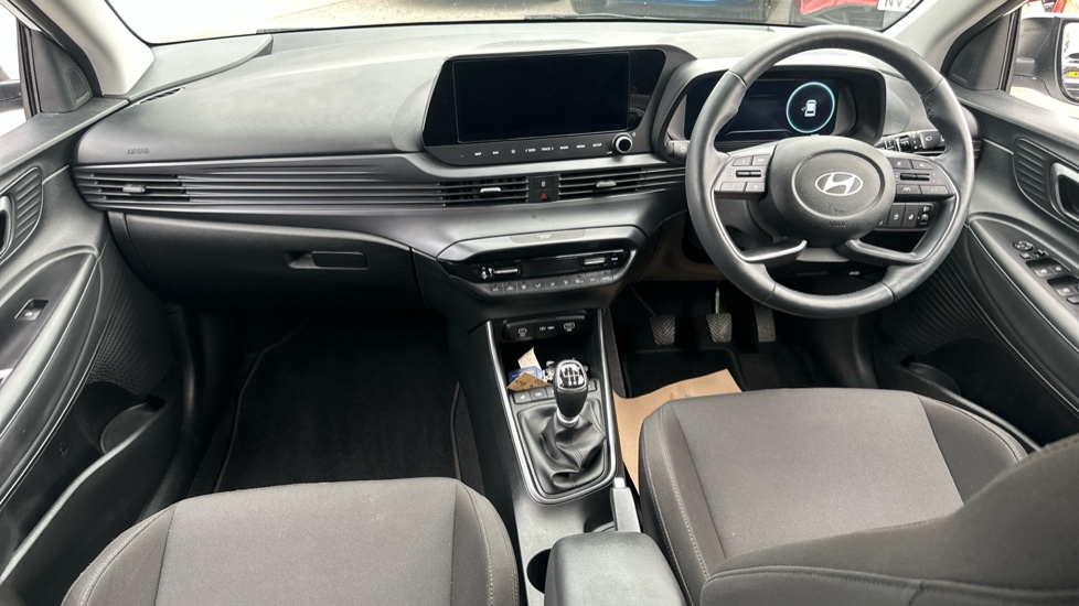 Hyundai i20 1.0T GDi Premium 5dr Petrol Hatchback - Image 10