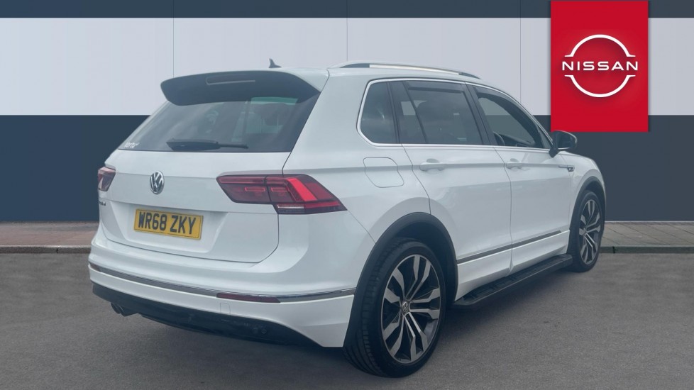 Volkswagen Tiguan 2.0 TDi 150 R-Line 5dr Diesel Estate - Image 2