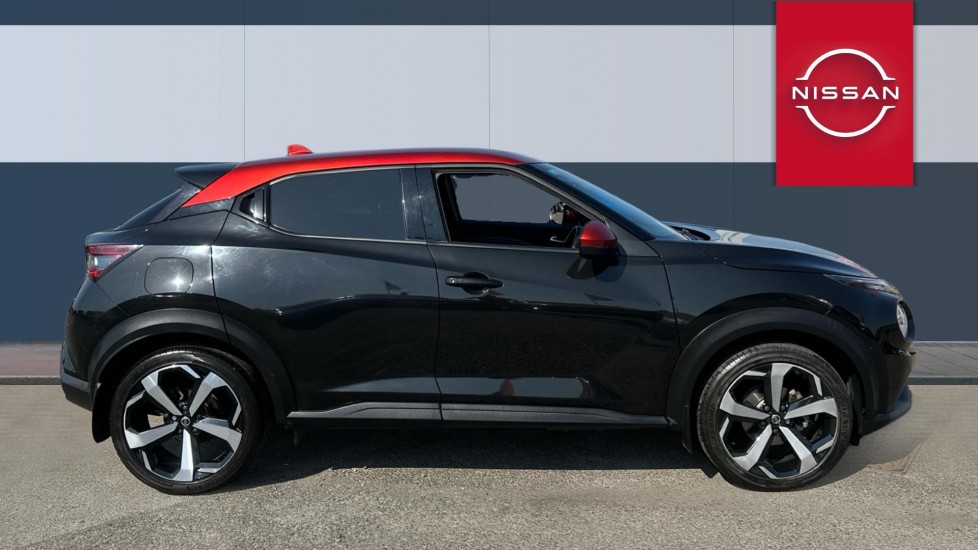 Nissan Juke 1.0 DiG-T Tekna 5dr Petrol Hatchback - Image 5