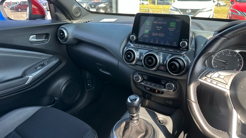 Nissan Juke 1.0 DiG-T Tekna 5dr Petrol Hatchback - Image 14