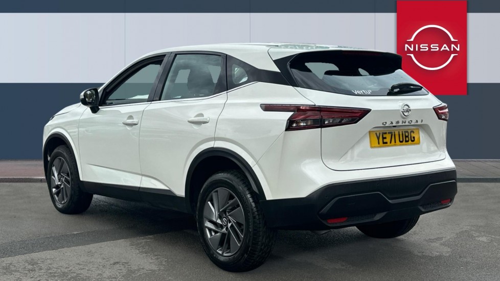 Nissan Qashqai 1.3 DiG-T N-Tec 5dr Petrol Hatchback - Image 2