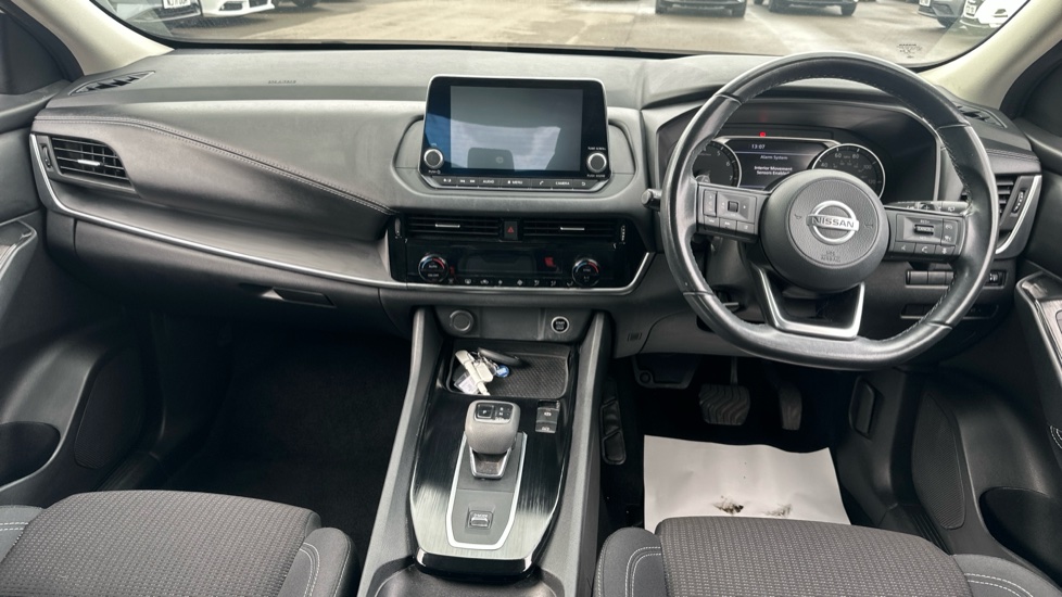 Nissan Qashqai 1.3 DiG-T N-Tec 5dr Petrol Hatchback - Image 10