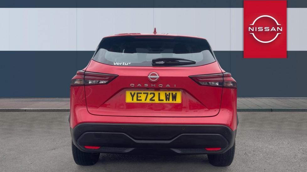 Nissan Qashqai 1.3 DiG-T MH Acenta Premium 5dr Petrol Hatchback - Image 6