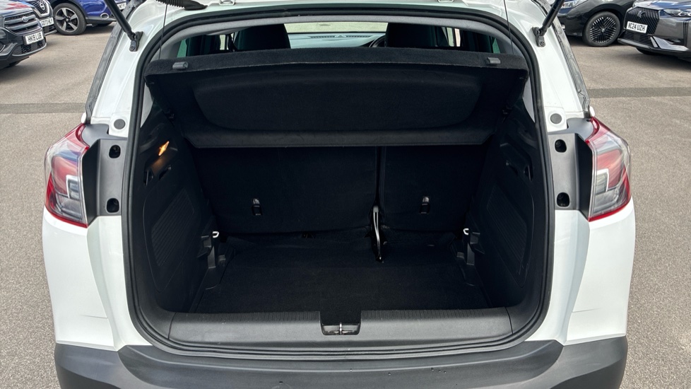 Vauxhall Crossland X 1.2 [83] Elite 5dr Petrol Hatchback - Image 4