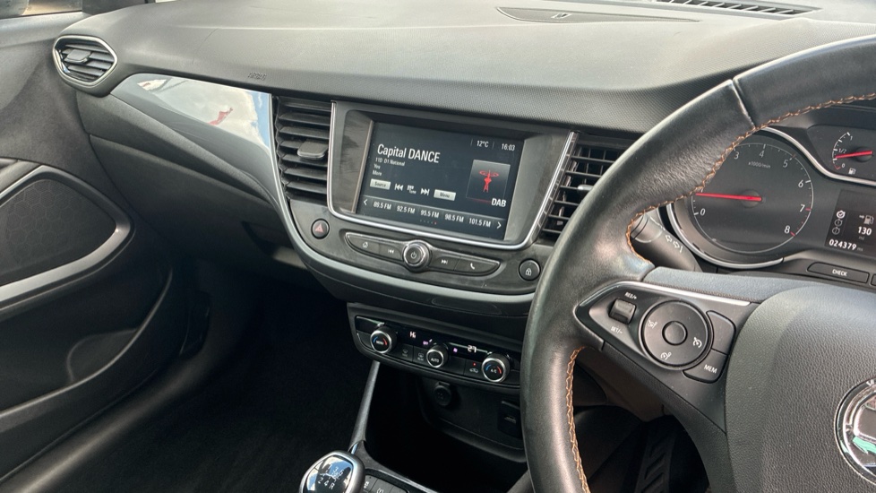 Vauxhall Crossland X 1.2 [83] Elite 5dr Petrol Hatchback - Image 14