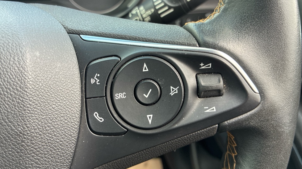 Vauxhall Crossland X 1.2 [83] Elite 5dr Petrol Hatchback - Image 25