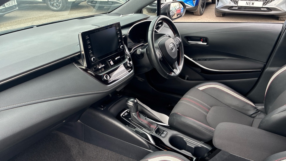 Toyota Corolla 1.8 VVT-i Hybrid GR Sport 5dr CVT Hybrid Hatchback - Image 9