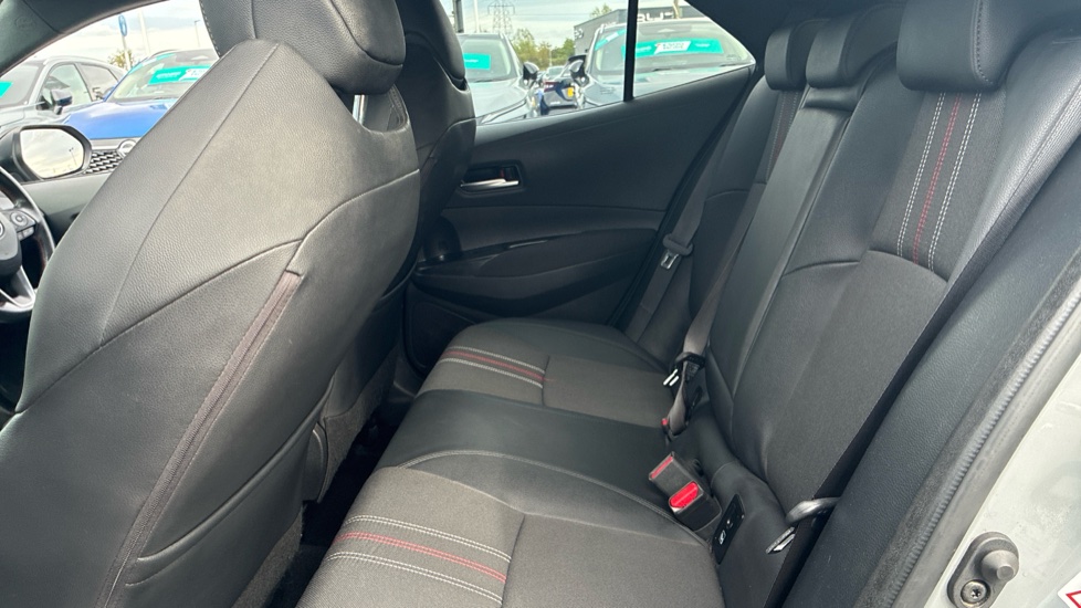 Toyota Corolla 1.8 VVT-i Hybrid GR Sport 5dr CVT Hybrid Hatchback - Image 16
