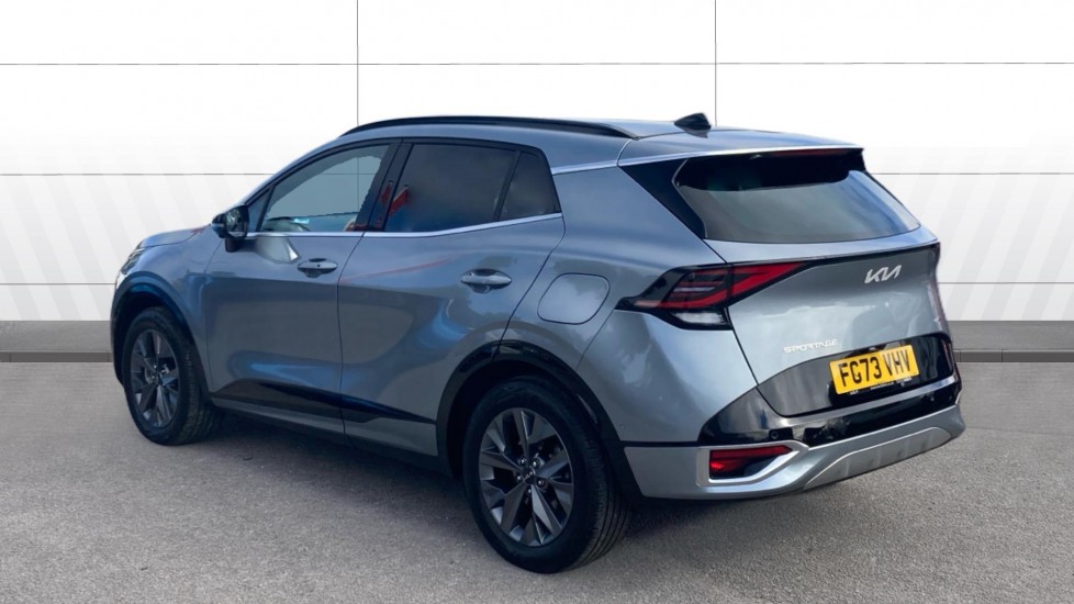 Kia Sportage 1.6T GDi HEV GT-Line S 5dr Auto Hybrid Estate - Image 2