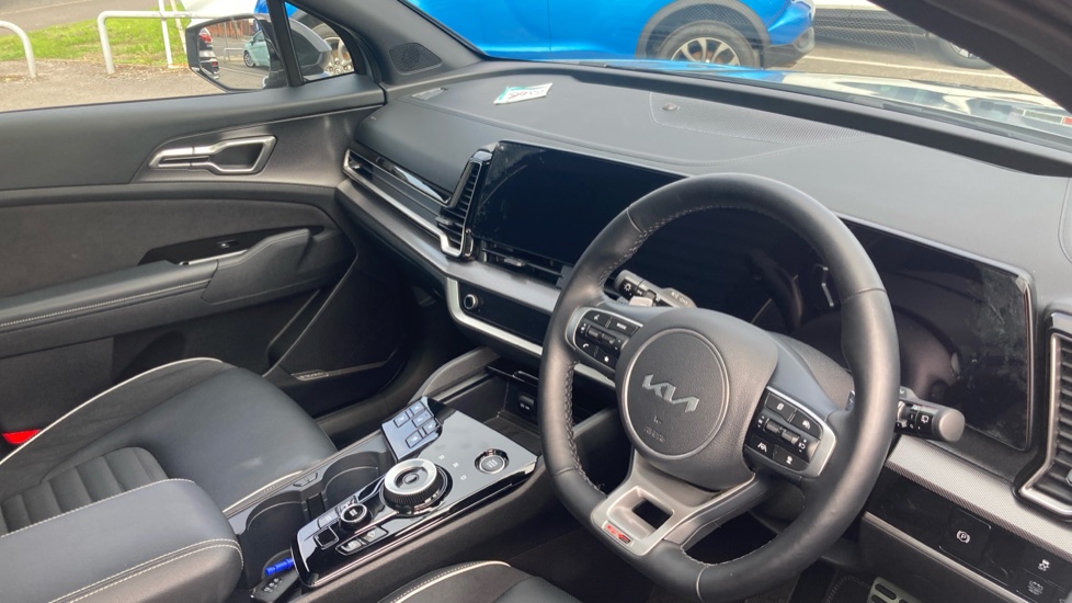 Kia Sportage 1.6T GDi HEV GT-Line S 5dr Auto Hybrid Estate - Image 11