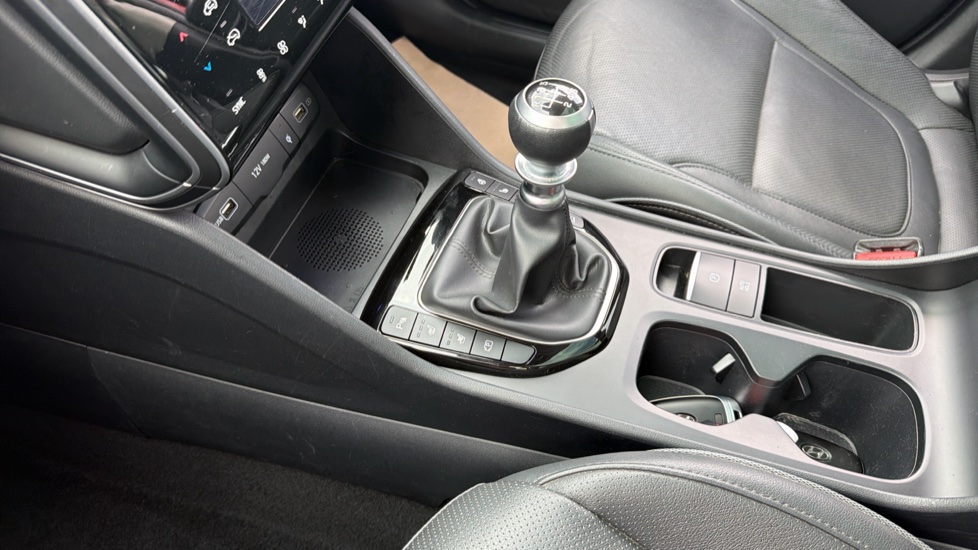 Hyundai TUCSON 1.6 TGDi Ultimate 5dr 2WD Petrol Estate - Image 13