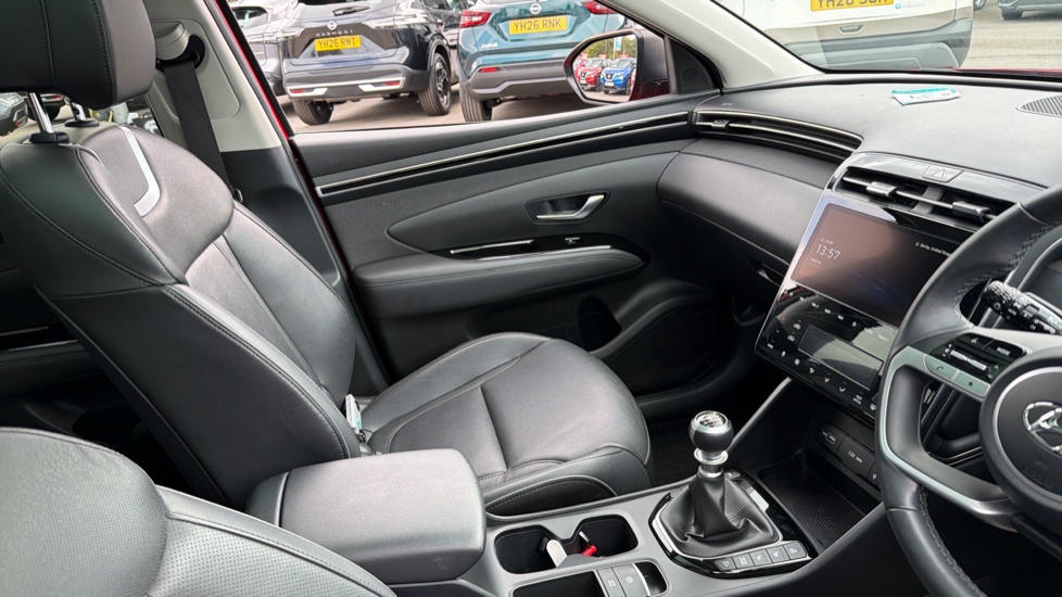 Hyundai TUCSON 1.6 TGDi Ultimate 5dr 2WD Petrol Estate - Image 14