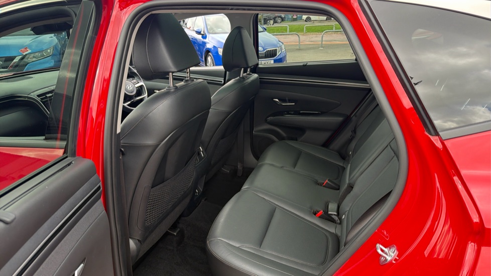 Hyundai TUCSON 1.6 TGDi Ultimate 5dr 2WD Petrol Estate - Image 16