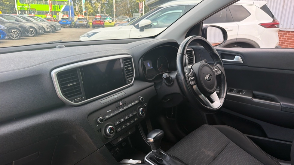Kia Sportage 1.6 CRDi 48V ISG 2 5dr DCT Auto Diesel Estate - Image 9