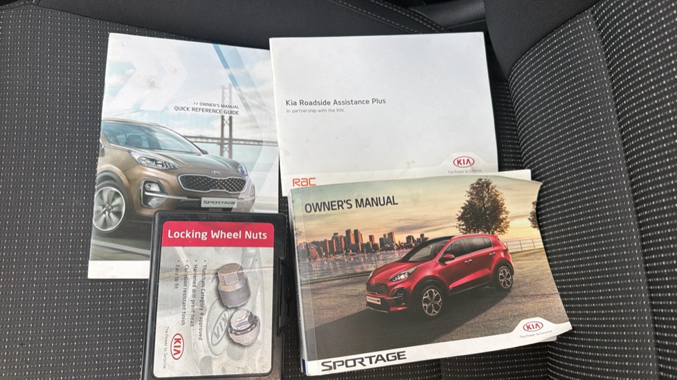 Kia Sportage 1.6 CRDi 48V ISG 2 5dr DCT Auto Diesel Estate - Image 19