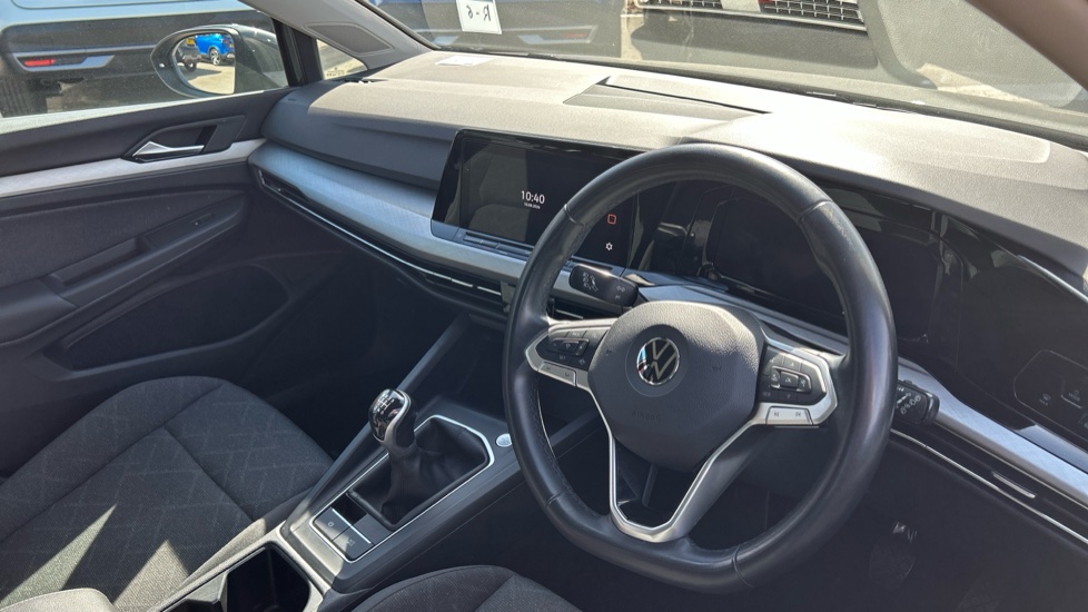 Volkswagen Golf 1.5 TSI 150 Life 5dr Petrol Hatchback - Image 11