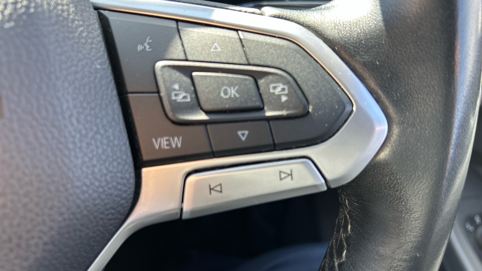Volkswagen Golf 1.5 TSI 150 Life 5dr Petrol Hatchback - Image 34