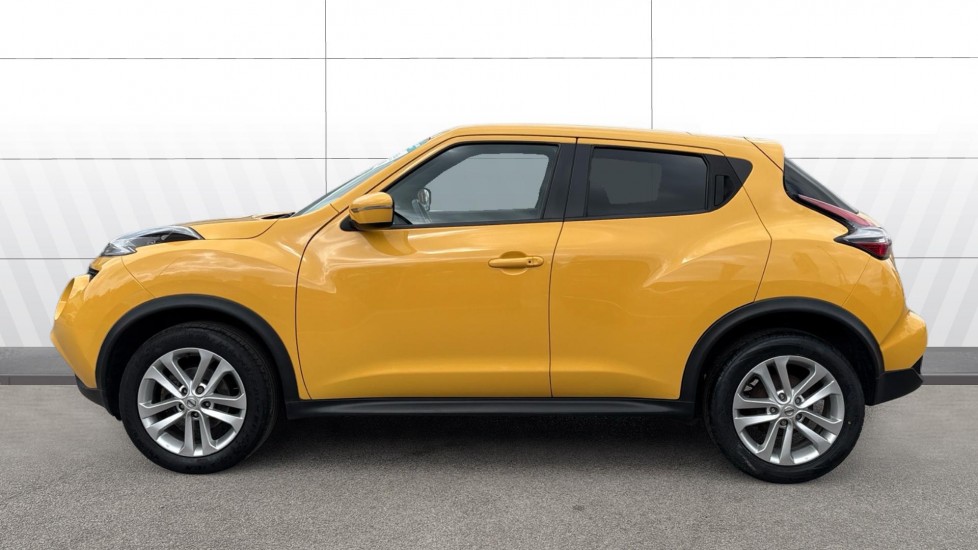 Nissan Juke 1.2 DiG-T N-Connecta 5dr Petrol Hatchback - Image 5