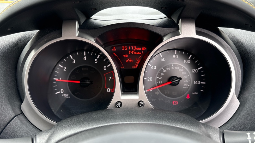 Nissan Juke 1.2 DiG-T N-Connecta 5dr Petrol Hatchback - Image 18