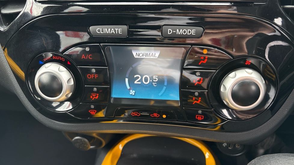 Nissan Juke 1.2 DiG-T N-Connecta 5dr Petrol Hatchback - Image 30
