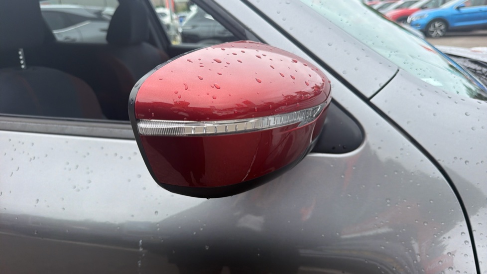 Nissan Juke 1.2 DiG-T N-Connecta 5dr Petrol Hatchback - Image 23
