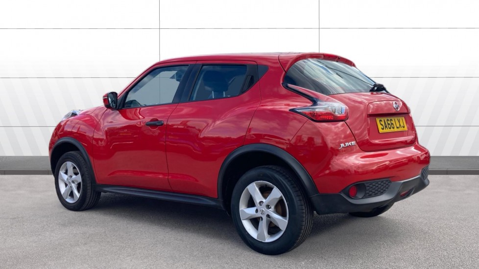 Nissan Juke 1.6 [94] Visia 5dr Petrol Hatchback - Image 2
