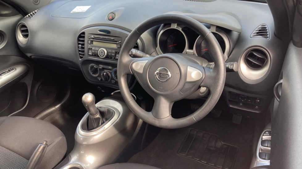 Nissan Juke 1.6 [94] Visia 5dr Petrol Hatchback - Image 11