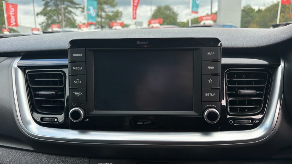 Kia Stonic 1.0T GDi First Edition 5dr Petrol Estate - Image 12