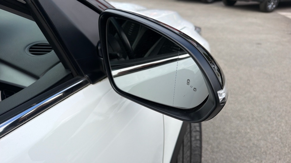 Kia Stonic 1.0T GDi First Edition 5dr Petrol Estate - Image 23