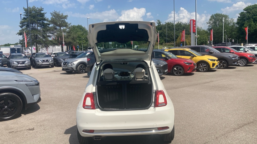 Fiat 500 1.2 Lounge 3dr Petrol Hatchback - Image 4