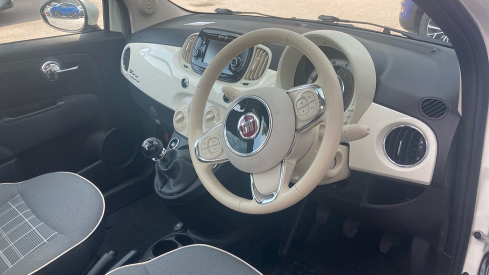 Fiat 500 1.2 Lounge 3dr Petrol Hatchback - Image 11