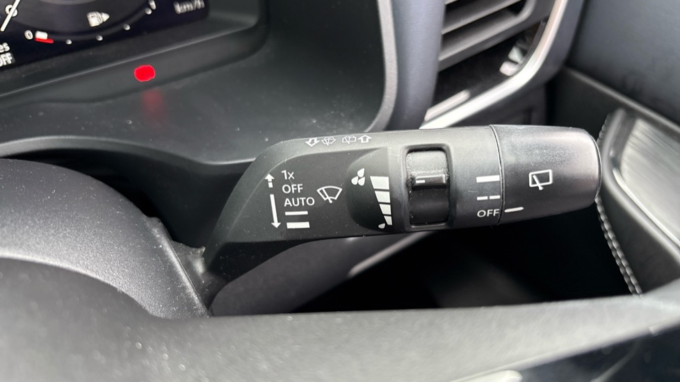 Nissan Qashqai 1.5 E-Power Tekna 5dr Auto Hybrid Hatchback - Image 32